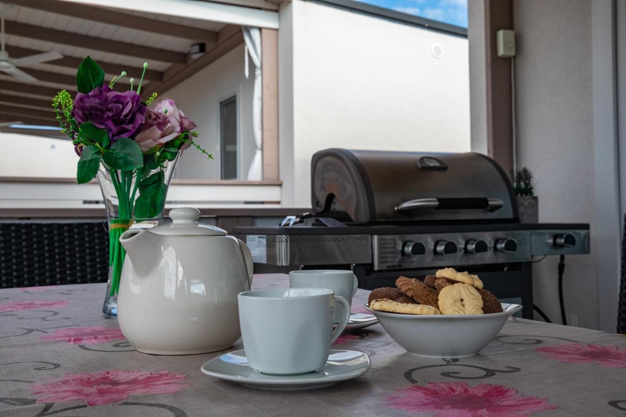 Mobile Home Whit Sea View Lavojesa Drage Ngoại thất bức ảnh