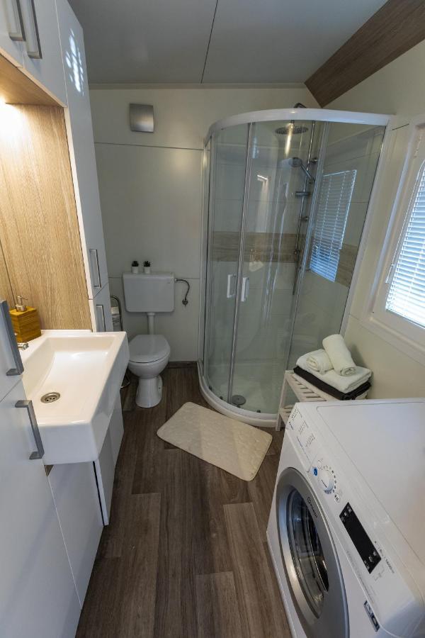 Mobile Home Whit Sea View Lavojesa Drage Ngoại thất bức ảnh